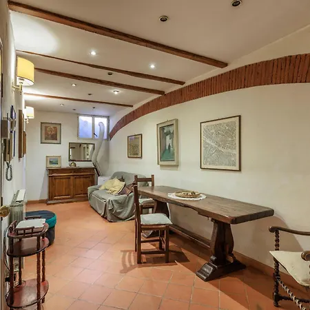 Romantic Santa Croce Apartment Florence
