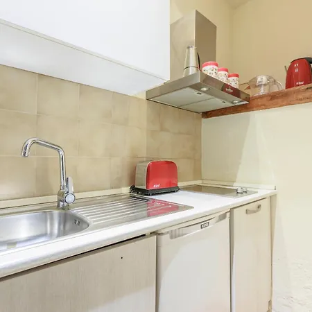 Romantic Santa Croce Apartment