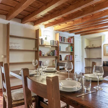 Apartment Romantic Santa Croce Florence